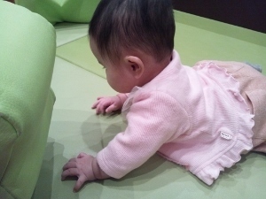 子供の遊び場に初デビュー② (300x225).jpg