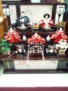 決めたひな人形 (300x400).jpg